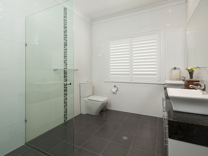 152 Highland Terrace, St Lucia QLD 4067