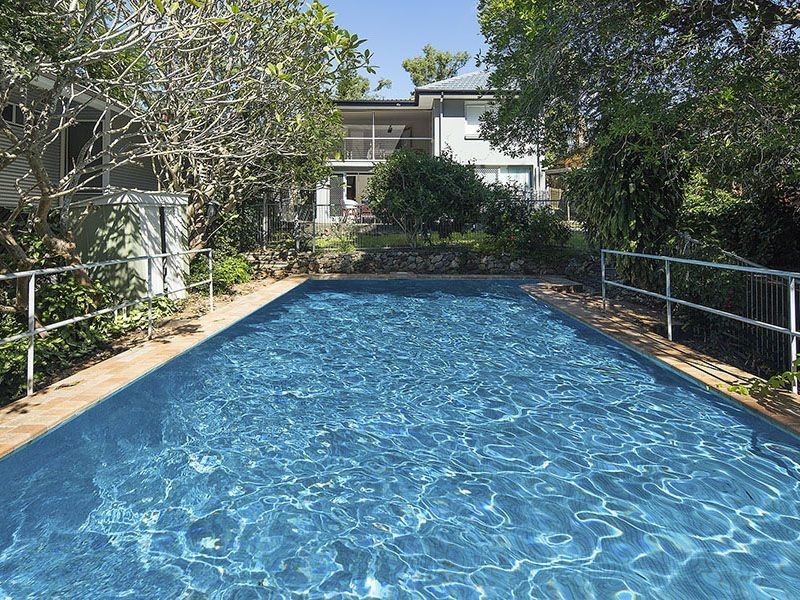 152 Highland Terrace, St Lucia QLD 4067