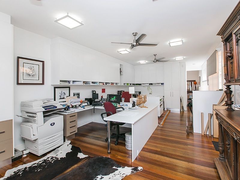 18 Luxworth Street, Moorooka QLD 4105