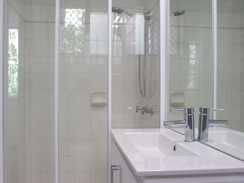 2/102 Oxlade Drive, New Farm QLD 4005