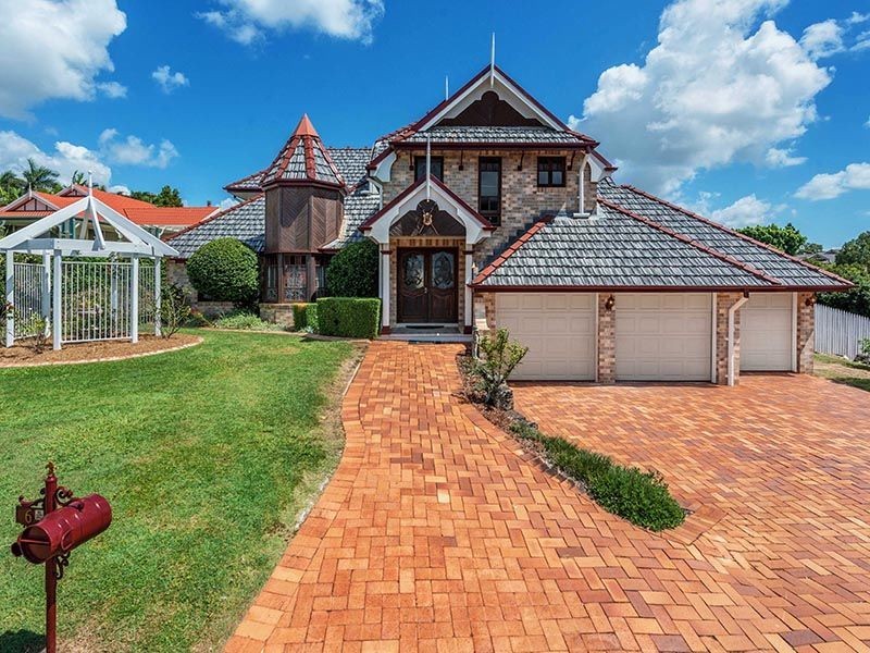 6 Castle Hill Drive, Murrumba Downs QLD 4503