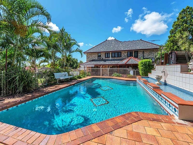 6 Castle Hill Drive, Murrumba Downs QLD 4503