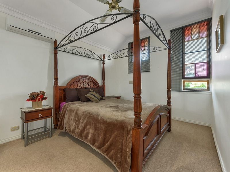 6 Castle Hill Drive, Murrumba Downs QLD 4503