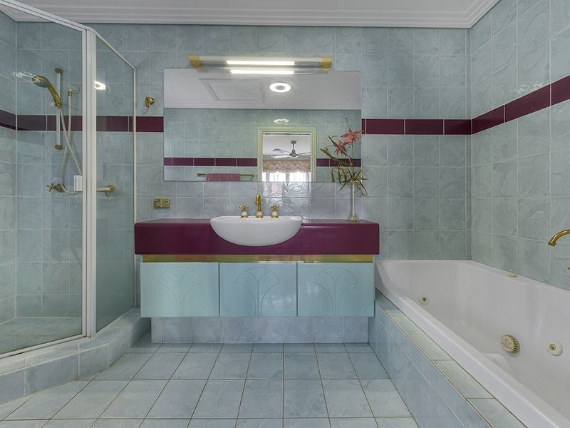 6 Castle Hill Drive, Murrumba Downs QLD 4503