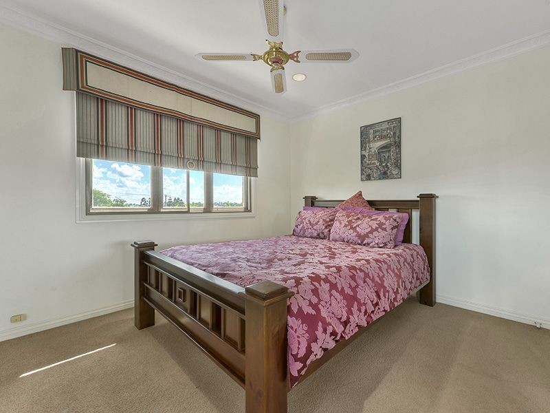 6 Castle Hill Drive, Murrumba Downs QLD 4503