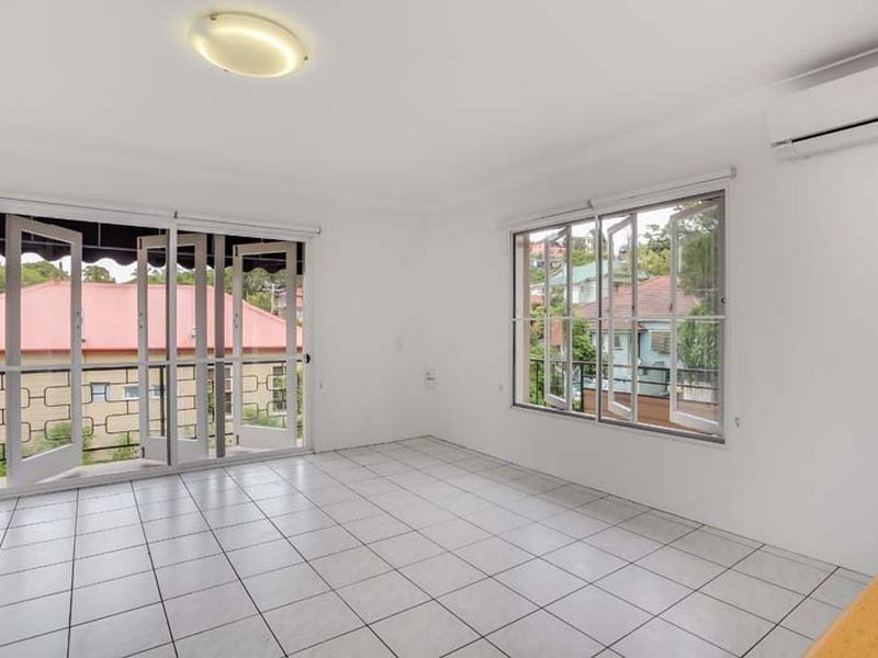 8/136 Kingsford Smith Drive, Hamilton QLD 4007