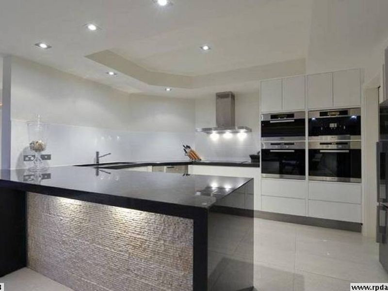 8 Beaufort Lane, Clayfield QLD 4011