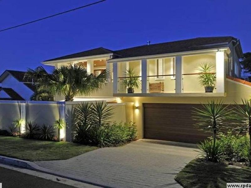 8 Beaufort Lane, Clayfield QLD 4011