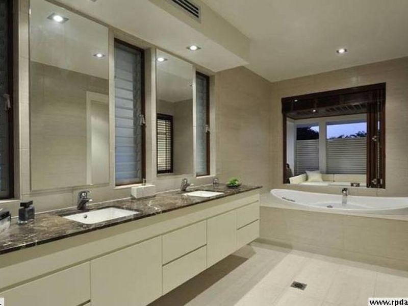 8 Beaufort Lane, Clayfield QLD 4011