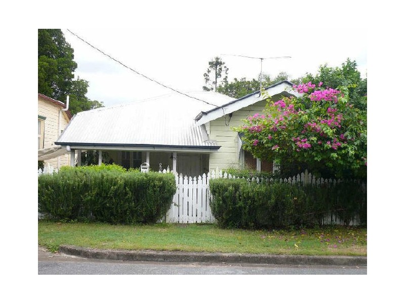 26 Fewings Street, Toowong QLD 4066