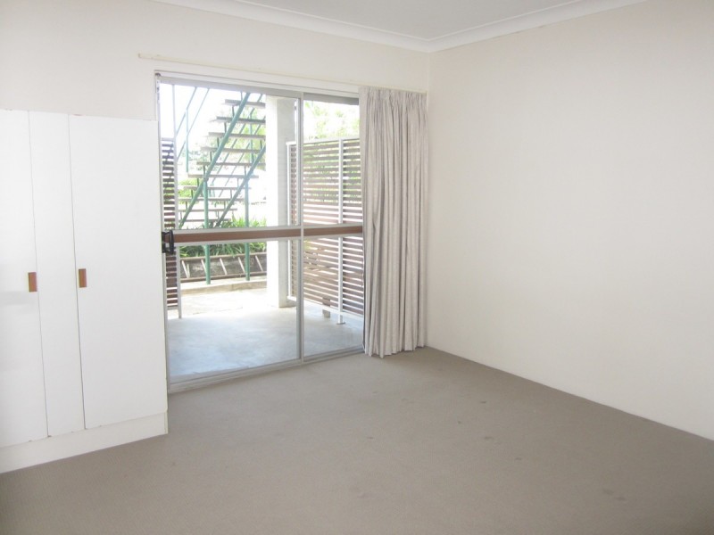 1/24 Hazlewood Street, New Farm QLD 4005