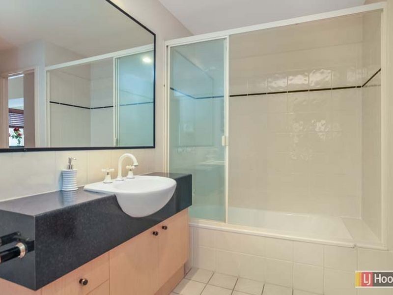 33/19 Dixon Street, New Farm QLD 4005