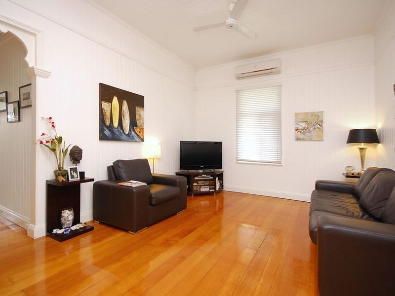 37 Mclennan Street, Albion QLD 4010