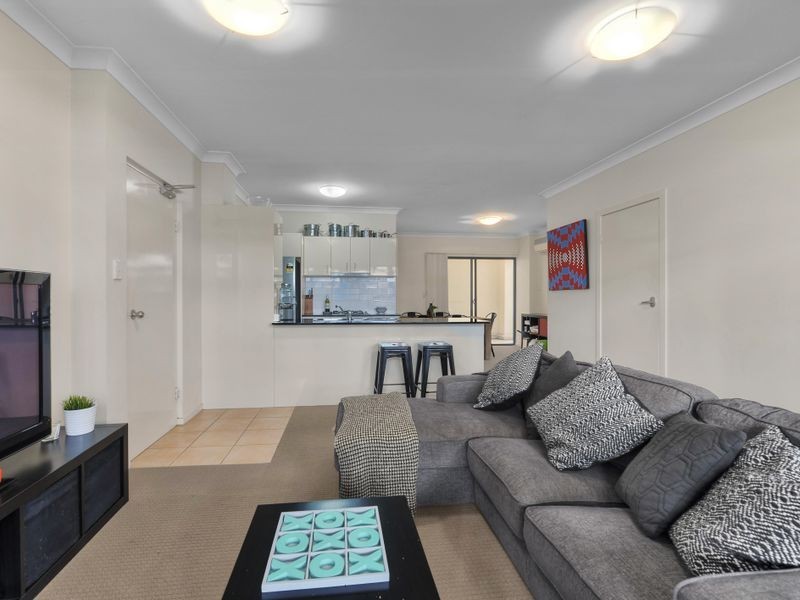 2/120 Commercial Road, Teneriffe QLD 4005