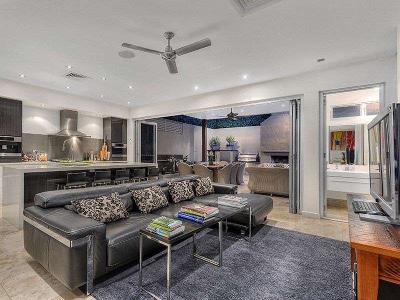 15 Davidson Terrace, Teneriffe QLD 4005