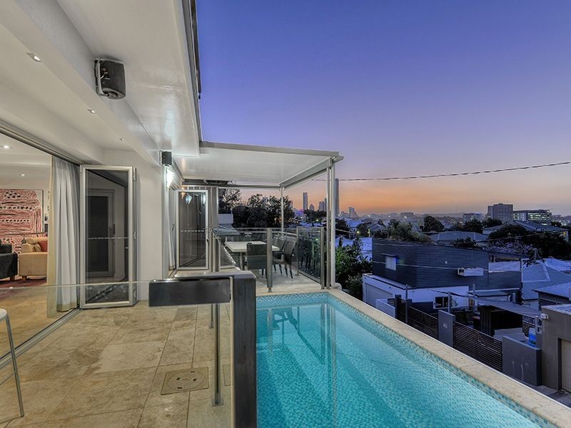 15 Davidson Terrace, Teneriffe QLD 4005