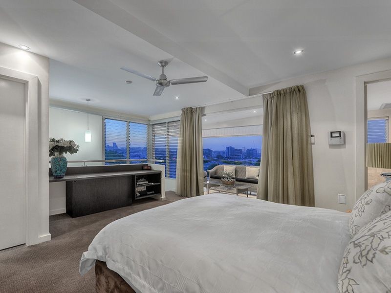 15 Davidson Terrace, Teneriffe QLD 4005