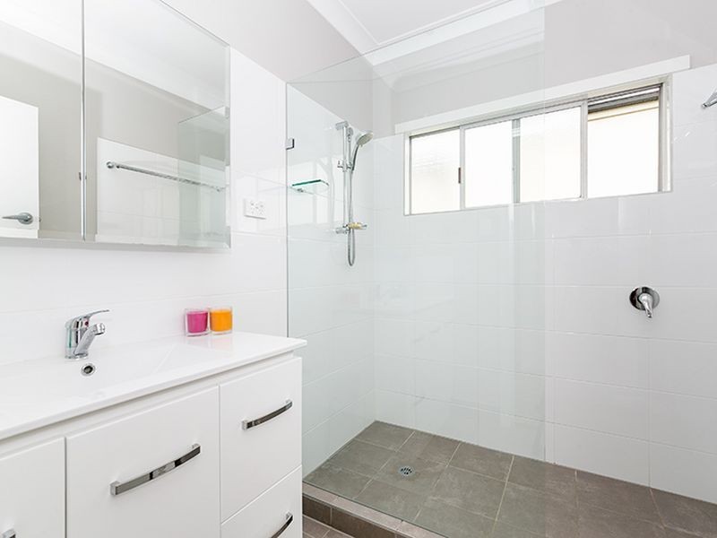 18 Ormuz Road, Yeronga QLD 4104