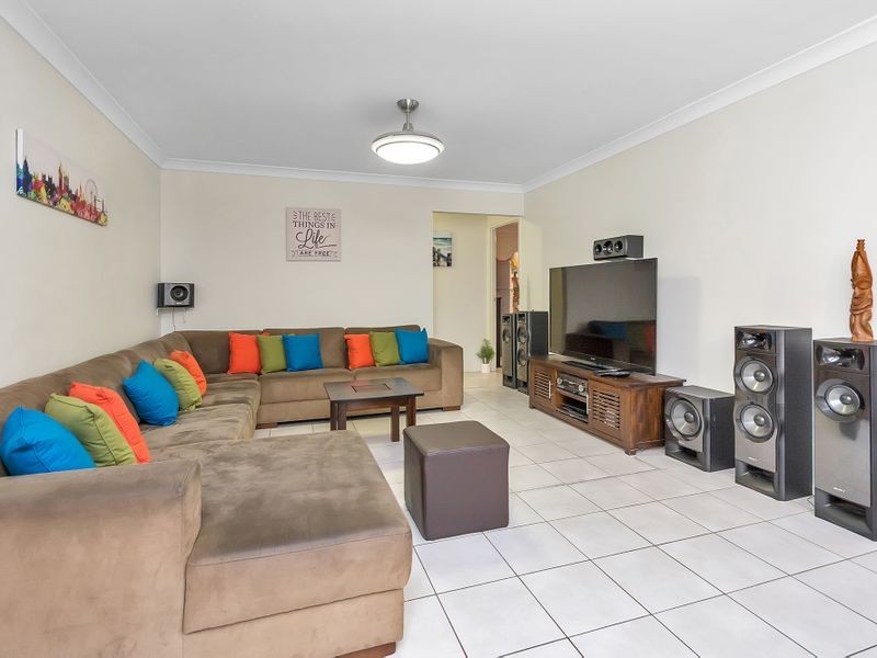 17 Figtree Court, Yamanto QLD 4305