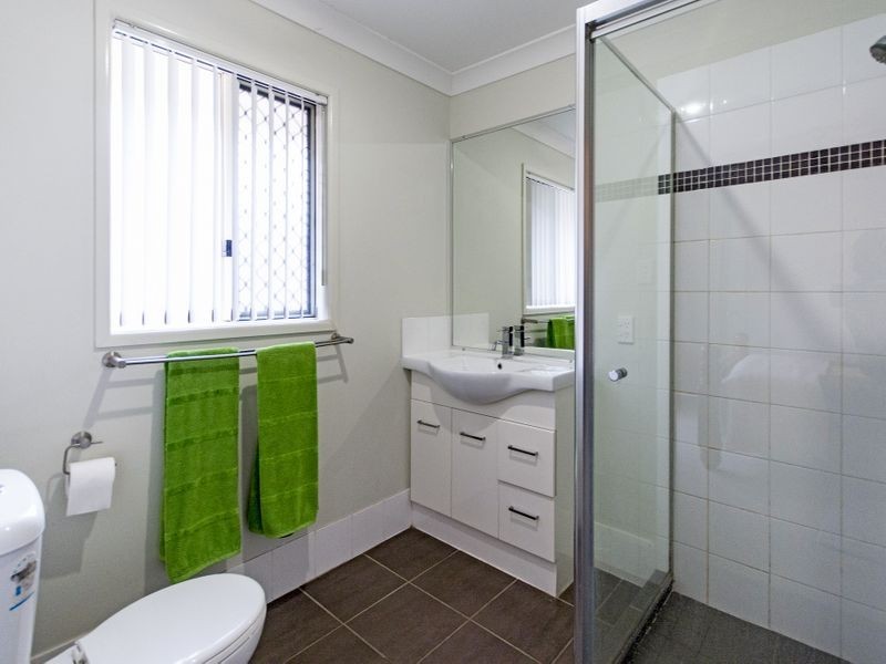 17 Figtree Court, Yamanto QLD 4305