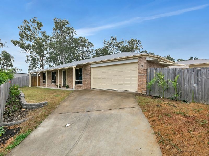 17 Figtree Court, Yamanto QLD 4305