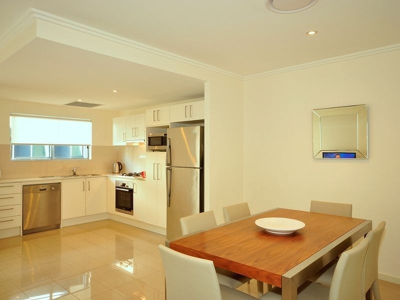212/23 Robinson Place, Kelvin Grove QLD 4059