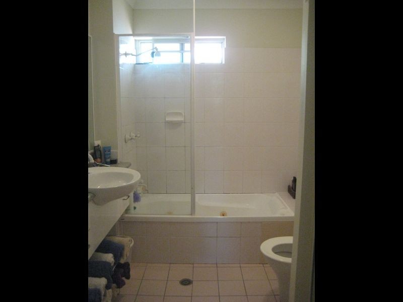 9/102 Langshaw Street, New Farm QLD 4005