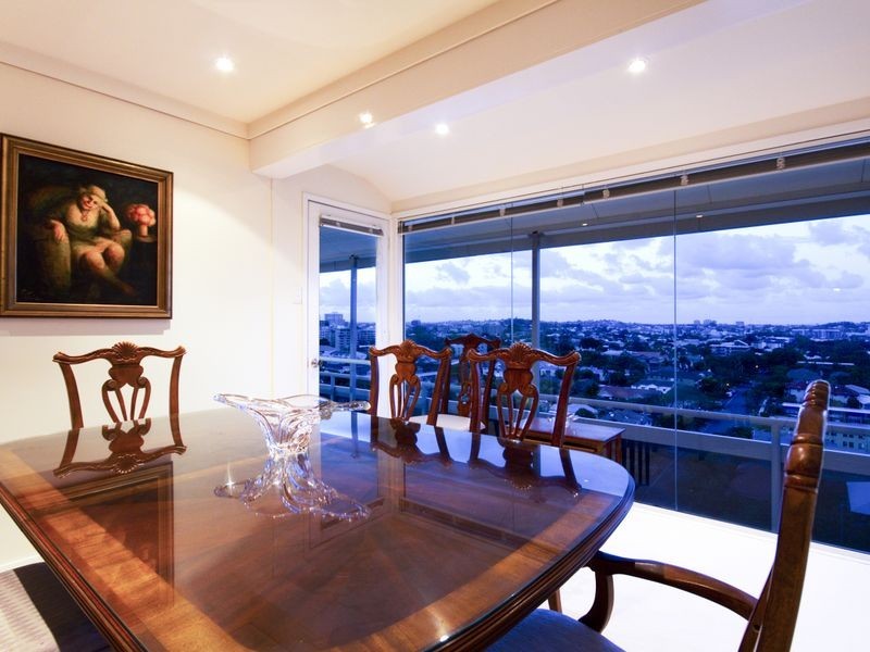 Penthouse A/172 Oxlade Drive, New Farm QLD 4005