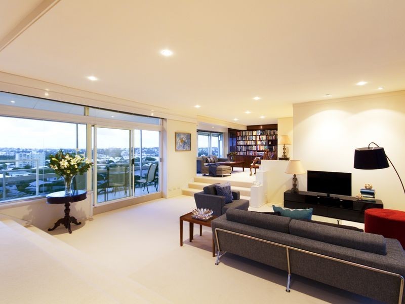 Penthouse A/172 Oxlade Drive, New Farm QLD 4005