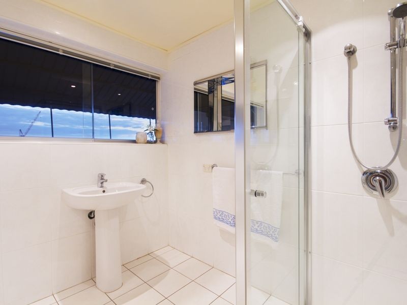 Penthouse A/172 Oxlade Drive, New Farm QLD 4005