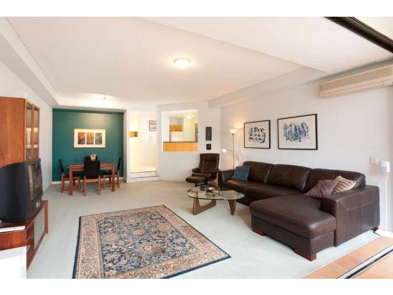 18/222 Bowen Terrace, New Farm QLD 4005