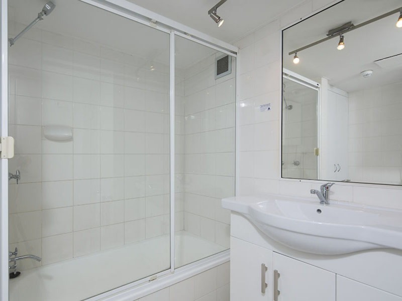 502/148 Oxlade Drive, New Farm QLD 4005