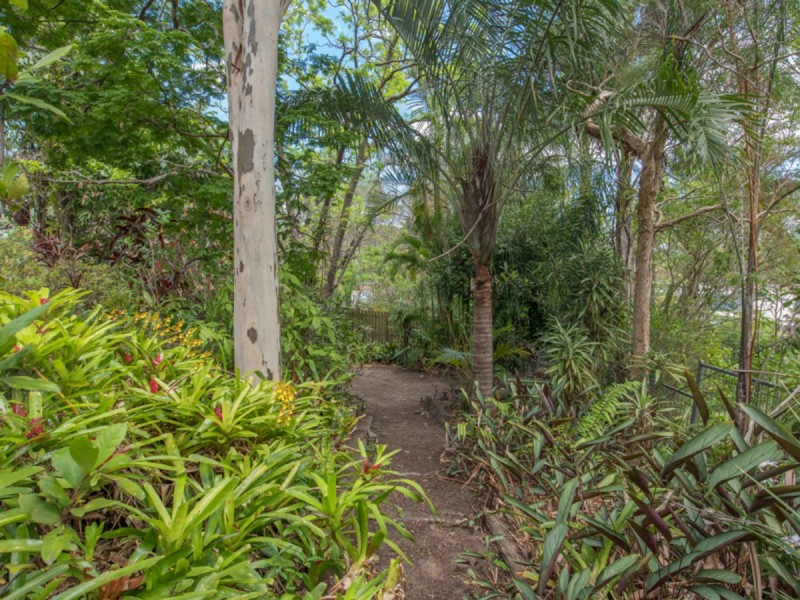 7 Sector Street, Coorparoo QLD 4151