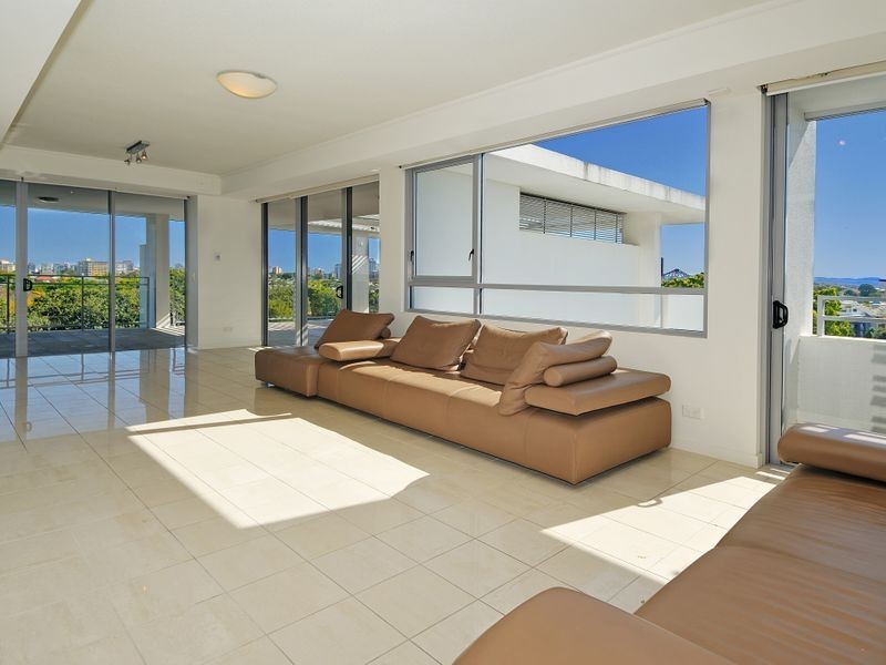 4711/126 Lamington St, New Farm QLD 4005