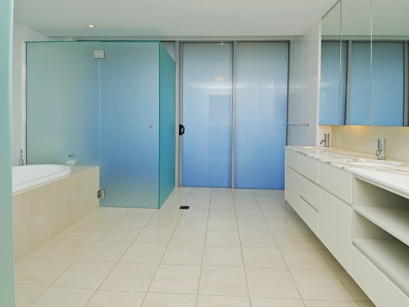 4711/126 Lamington St, New Farm QLD 4005