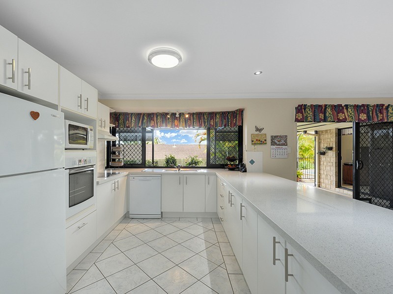19 Hayward Avenue, Cashmere QLD 4500