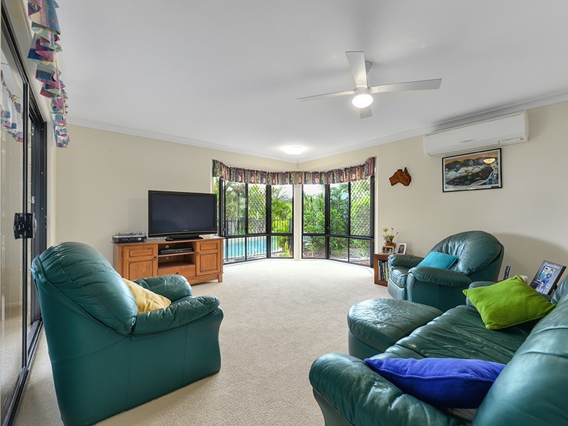 19 Hayward Avenue, Cashmere QLD 4500