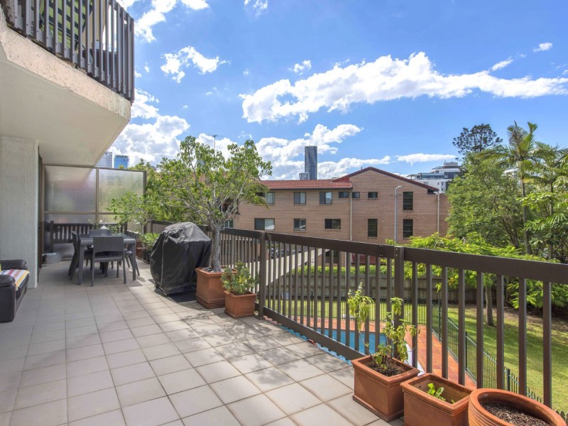 2/133 Moray Street, New Farm QLD 4005