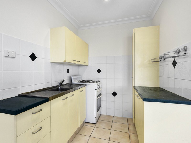 8/129 Merthyr Road, New Farm QLD 4005