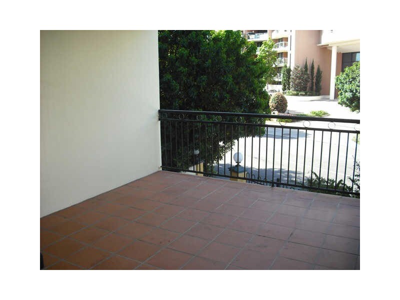 18/24 Gray Street, New Farm QLD 4005