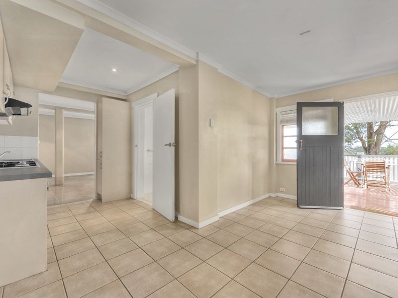 27b Kaye Street, Bardon QLD 4065