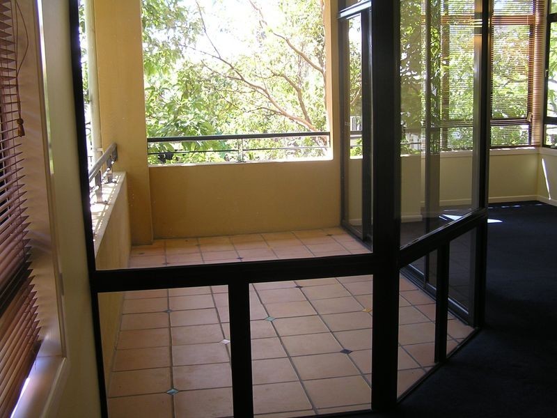 11/14 Locke Street, New Farm QLD 4005