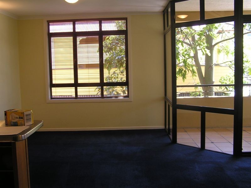 11/14 Locke Street, New Farm QLD 4005