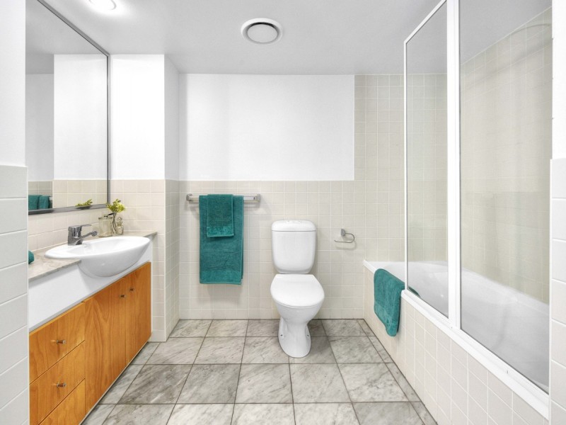 213/1 Gray Street, New Farm QLD 4005