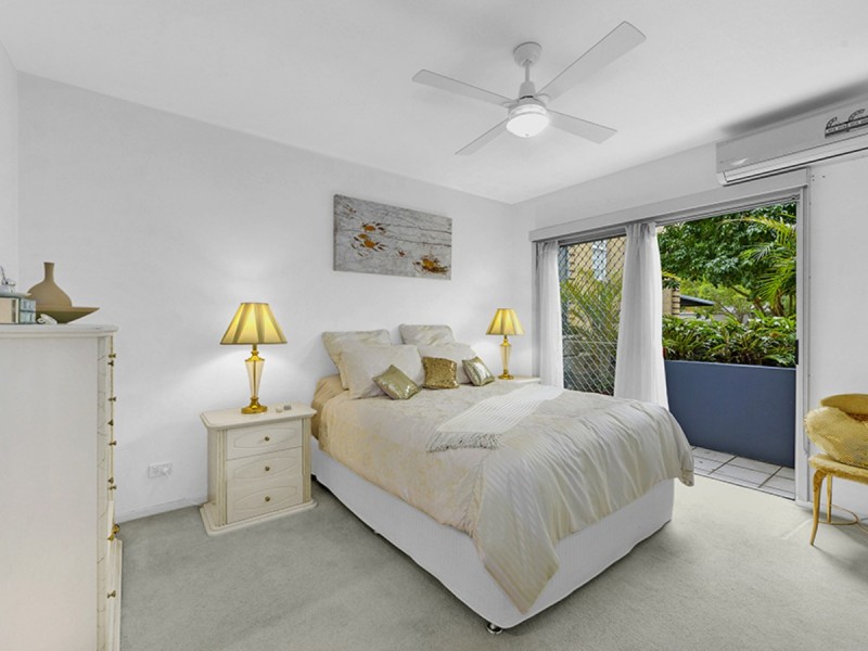 1/10 Vernon Terrace, Teneriffe QLD 4005