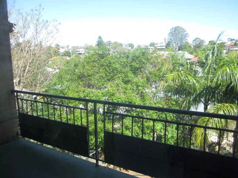 8/117 Chatsworth Road, Coorparoo QLD 4151