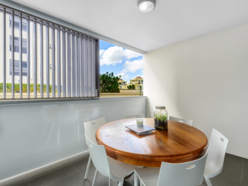 18 Thorn Street, Kangaroo Point QLD 4169