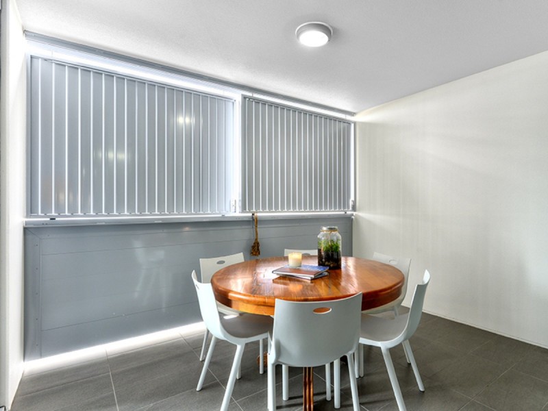 18 Thorn Street, Kangaroo Point QLD 4169