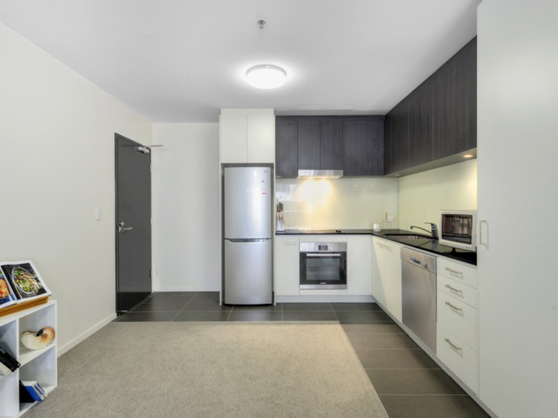 18 Thorn Street, Kangaroo Point QLD 4169