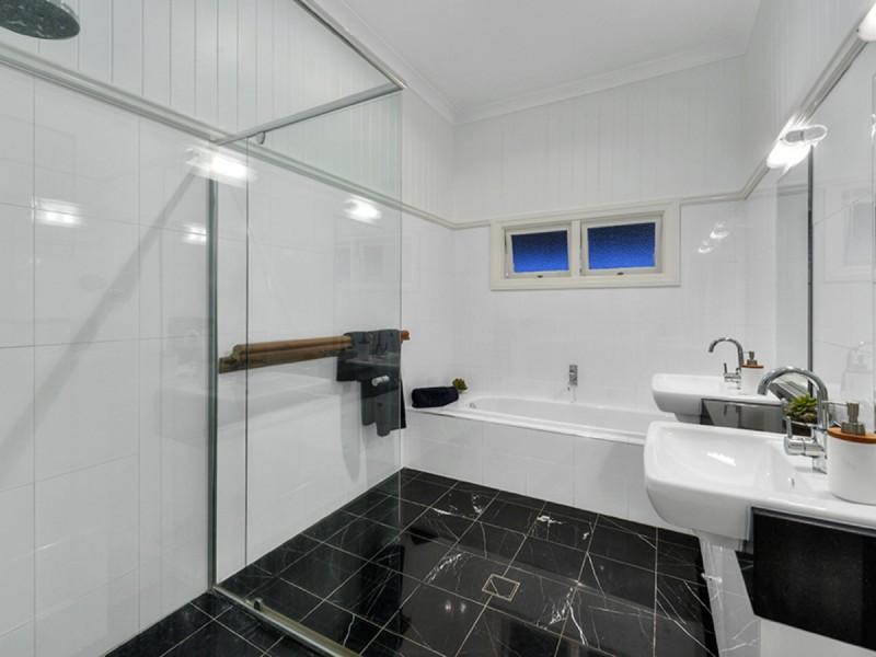 51 Nathan Terrace, Yeerongpilly QLD 4105